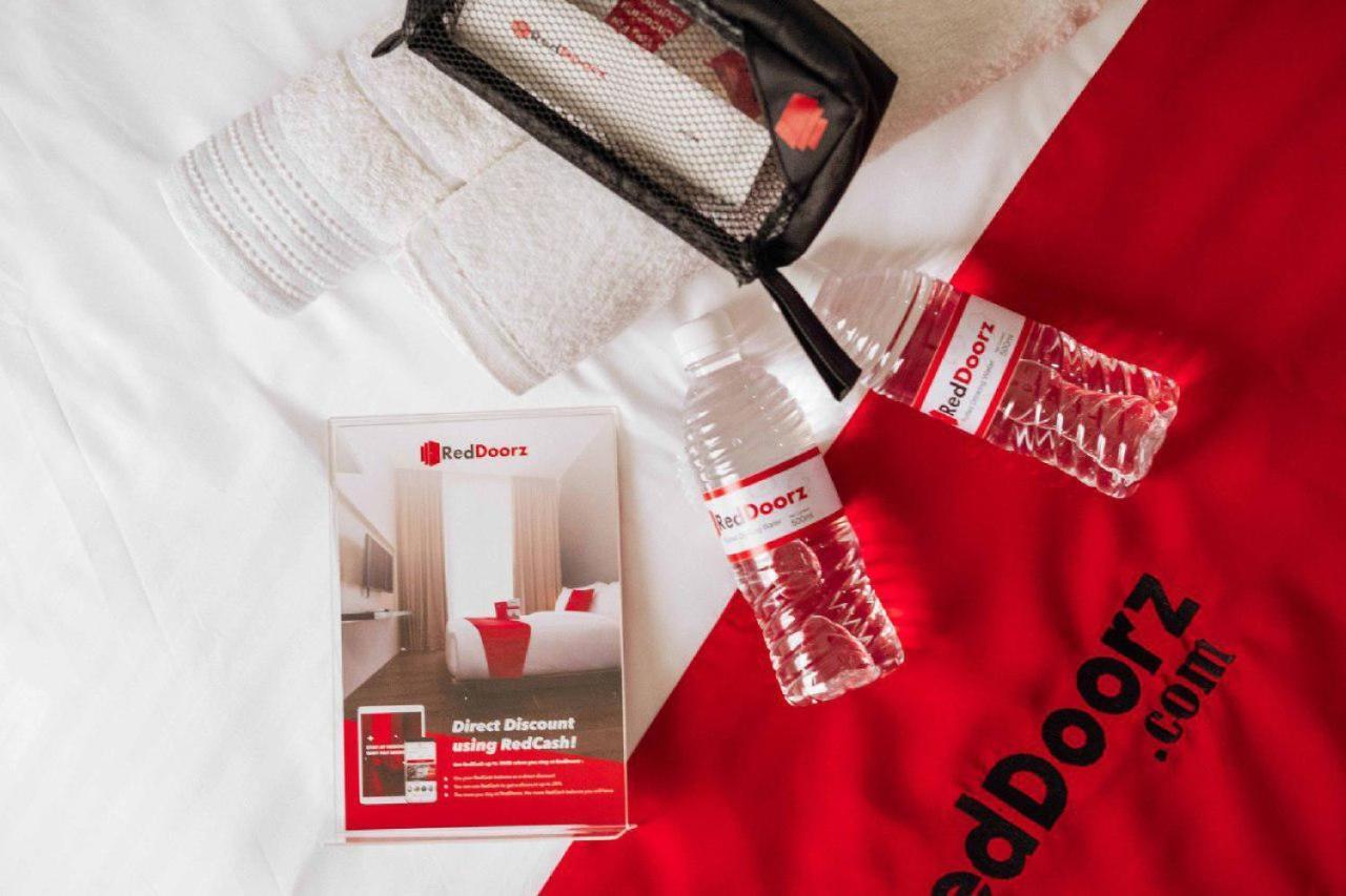Gasthof Reddoorz Near Cipinang Indah Mall Jakarta
