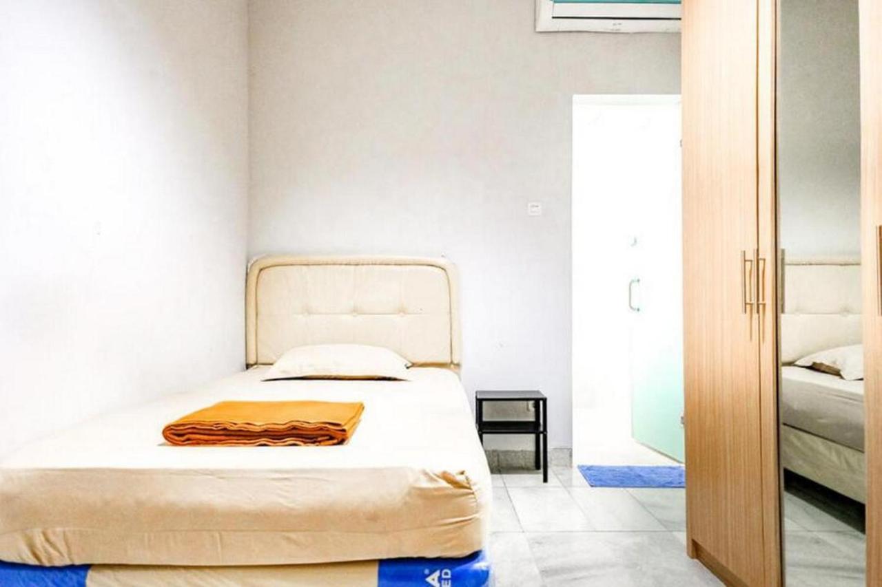 Hotel Tomang Homestay Jakarta