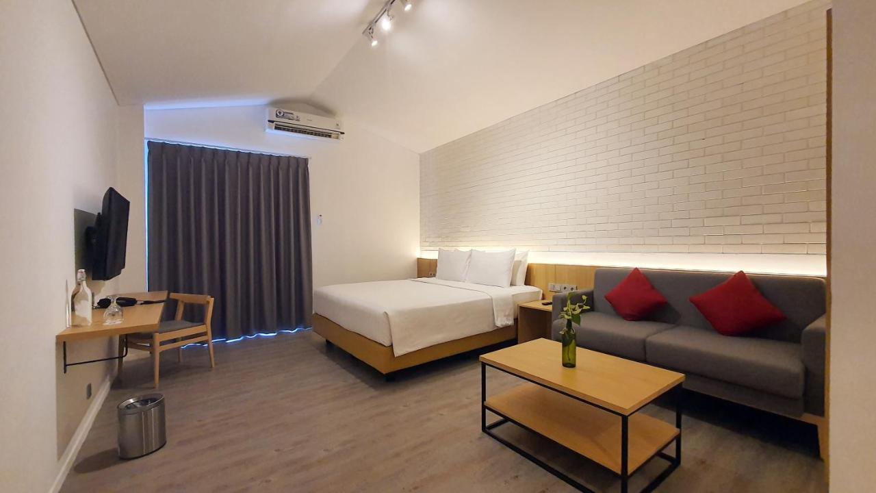 Ra Kemang Hotel 3*