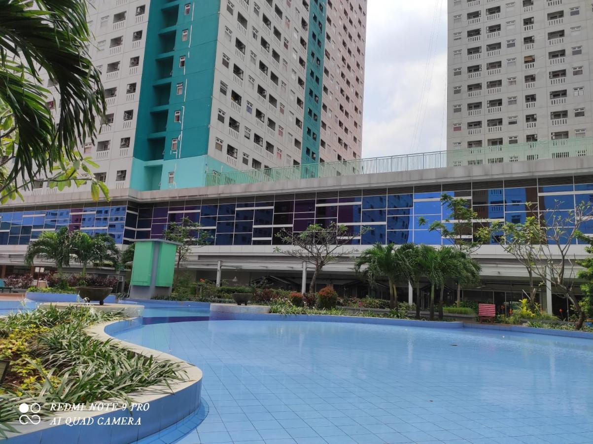 Comfy 2br Nerine Apartemen *