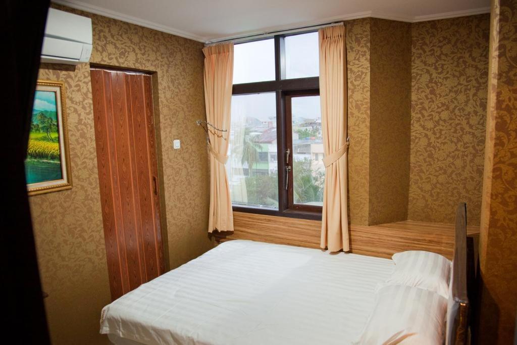 Rumah Shinta Hotel