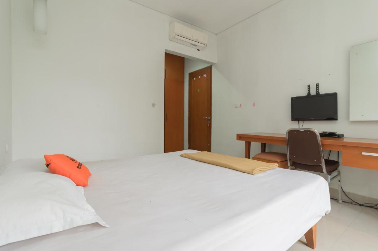 Koolkost Syariah Near Pejaten Village 2 Hotel