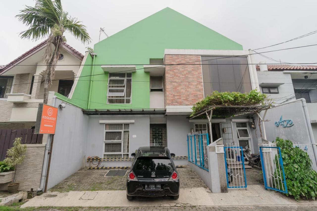 Hotel Koolkost Syariah Near Pejaten Village 2 Jacarta