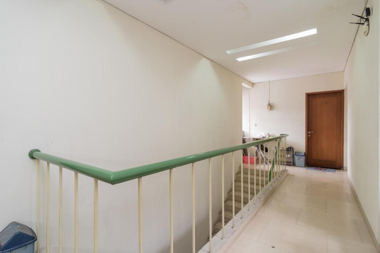 Hotel Koolkost Syariah Near Pejaten Village 2 Jacarta
