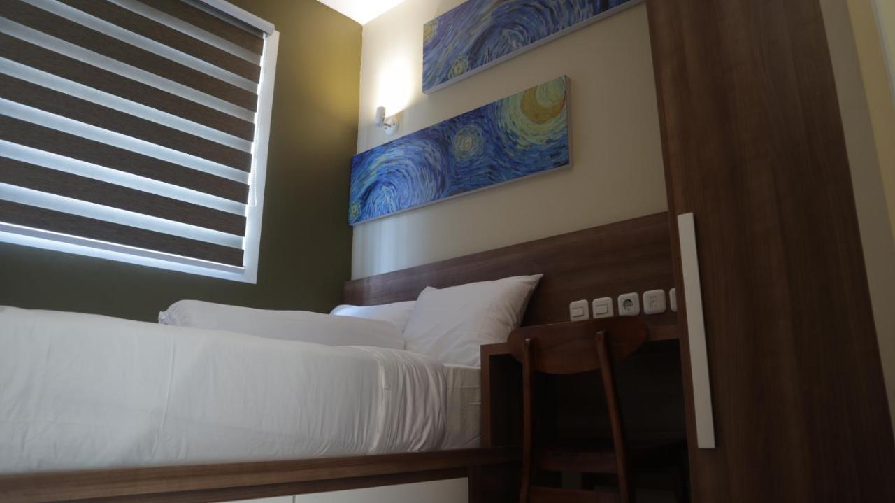Djuragan Kamar Slipi *