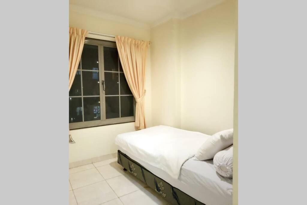 Apartment Superblock 3 Bedroom 103sqm At Mall Jakarta