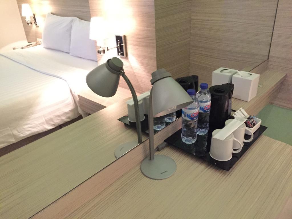 Hotel Whiz Prime Kelapa Gading Jakarta