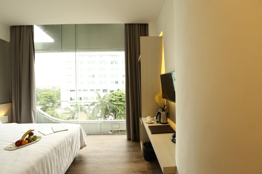 Hotel Ozone Pantai Indah Kapuk