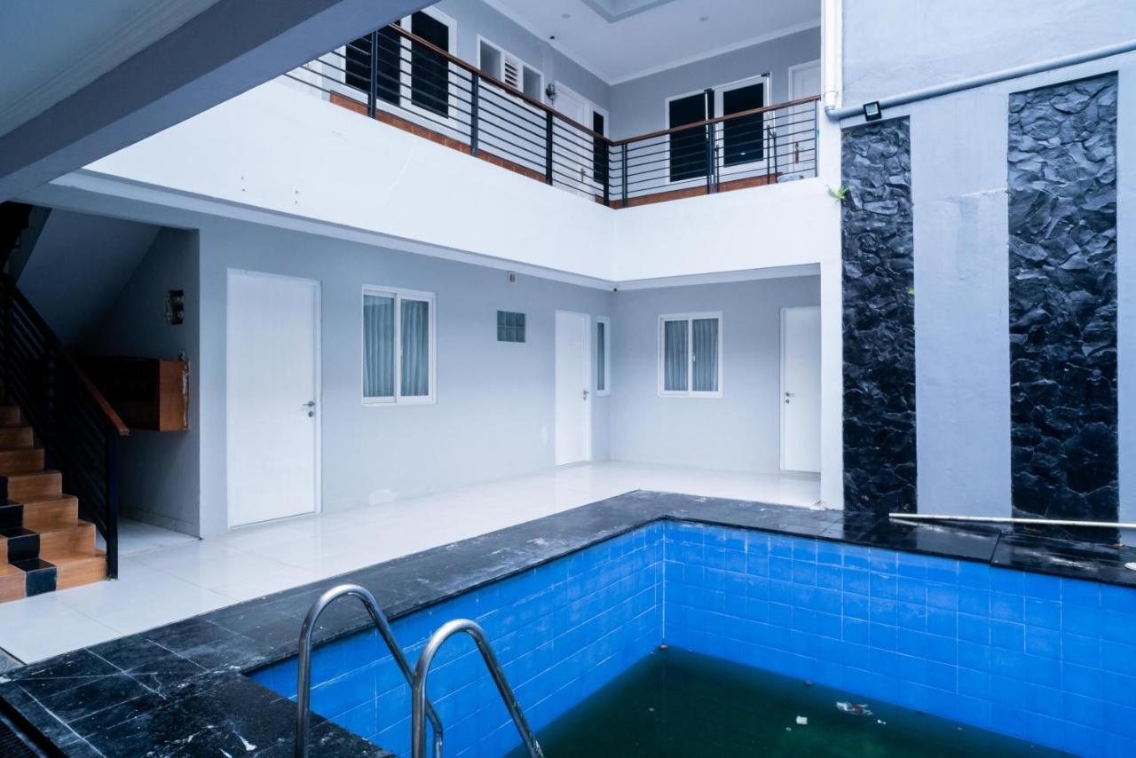 Koolkost Syariah Near Lippo Mall Kemang - Minimum 6 Nights