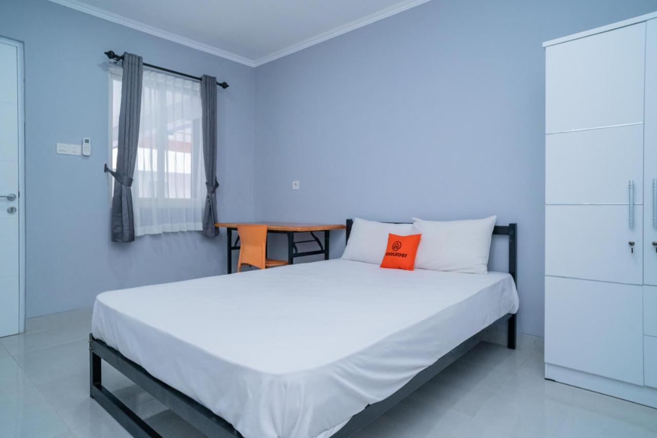 Koolkost Syariah Near Lippo Mall Kemang - Minimum 6 Nights 2*