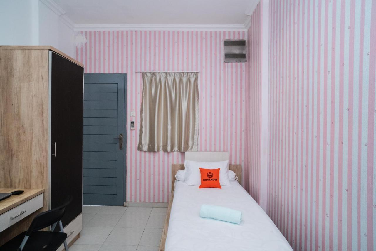 Koolkost Syariah Near Universitas Moestopo Bintaro Hotel Jakarta