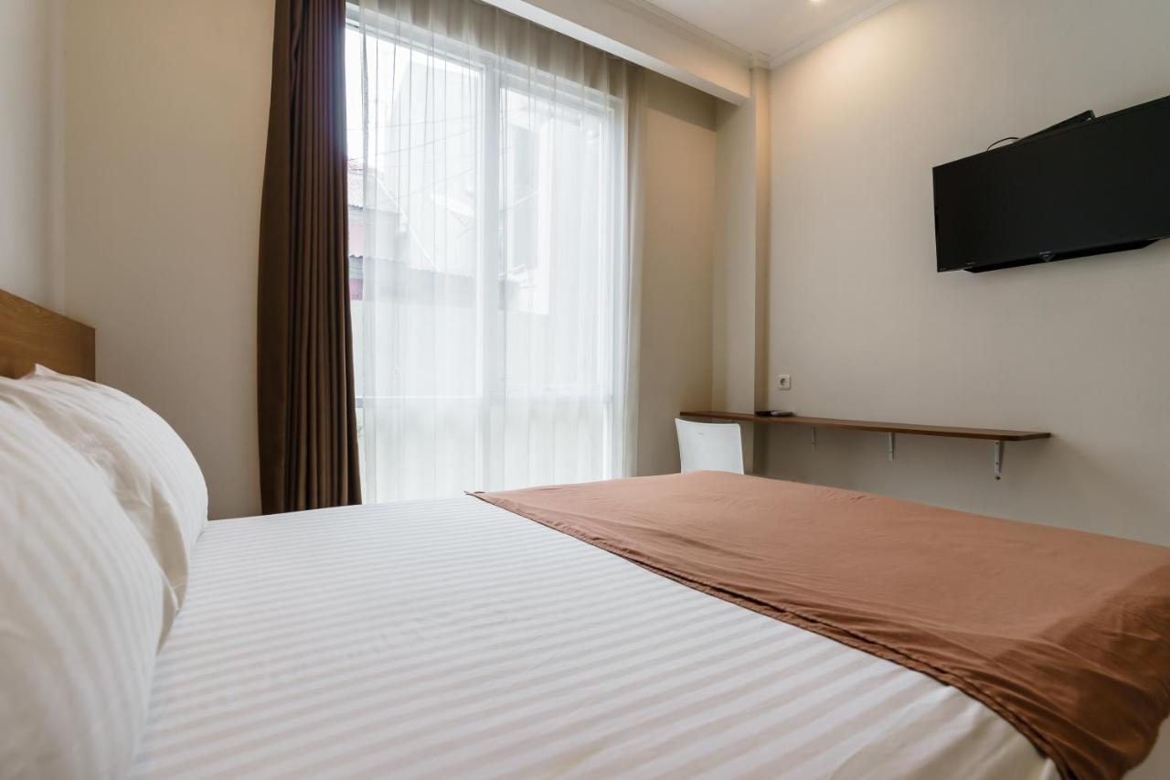 Hotel Koolkost Syariah Near Jalan Gatot Subroto 2 Minimum 3 Nights 2*