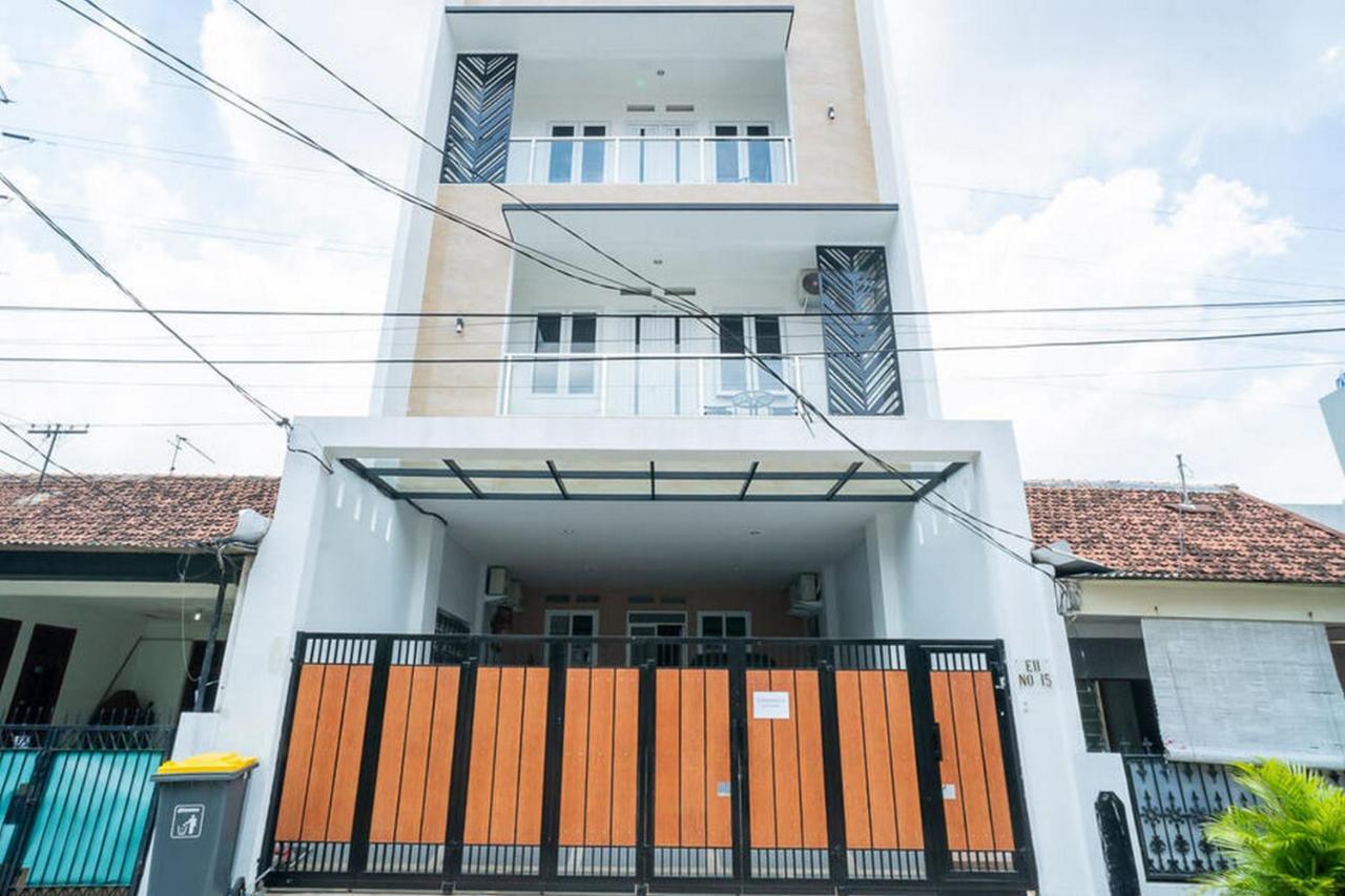Koolkost Syariah At Jl Danau Towuti Benhil - Minimum 30 Nights 2*