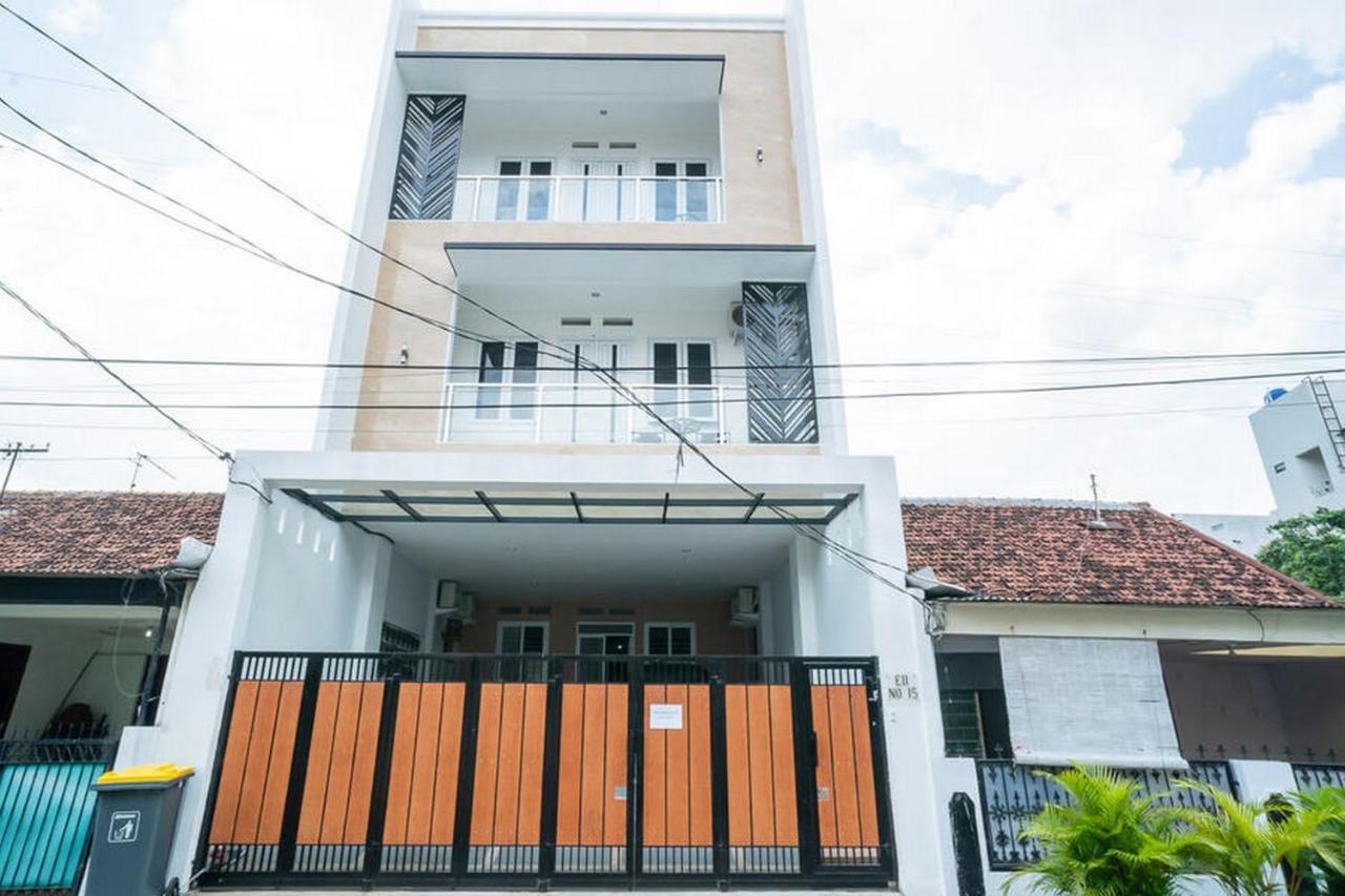 Hotel Koolkost Syariah At Jl Danau Towuti Benhil - Minimum 30 Nights 2*