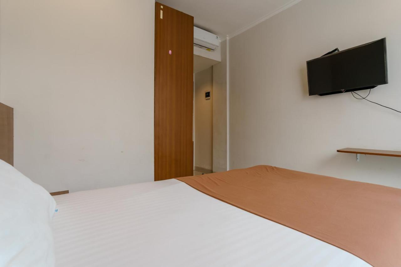 Koolkost Syariah Near Jalan Gatot Subroto 2 Minimum 3 Nights Hotel