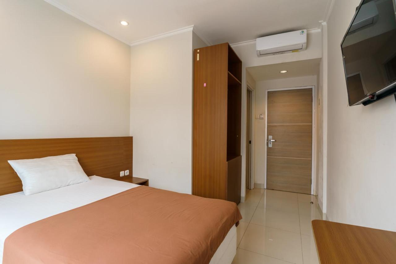 Hotel Koolkost Syariah Near Jalan Gatot Subroto 2 Minimum 3 Nights 2*