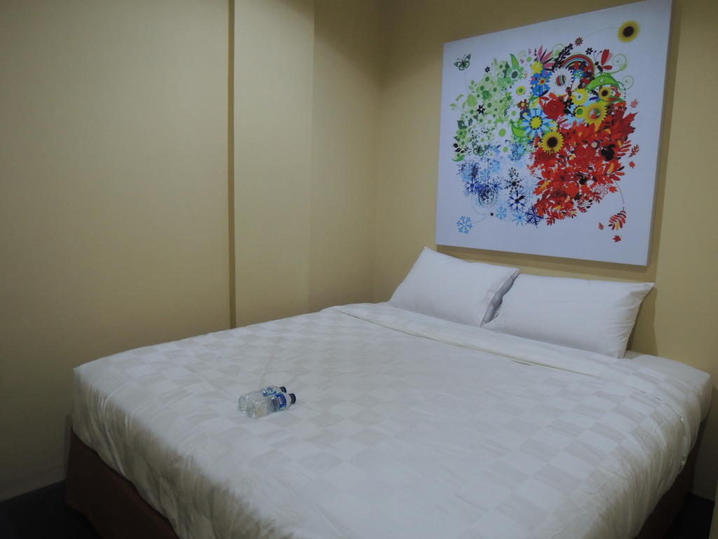 Maven Cilandak Hotel 2*