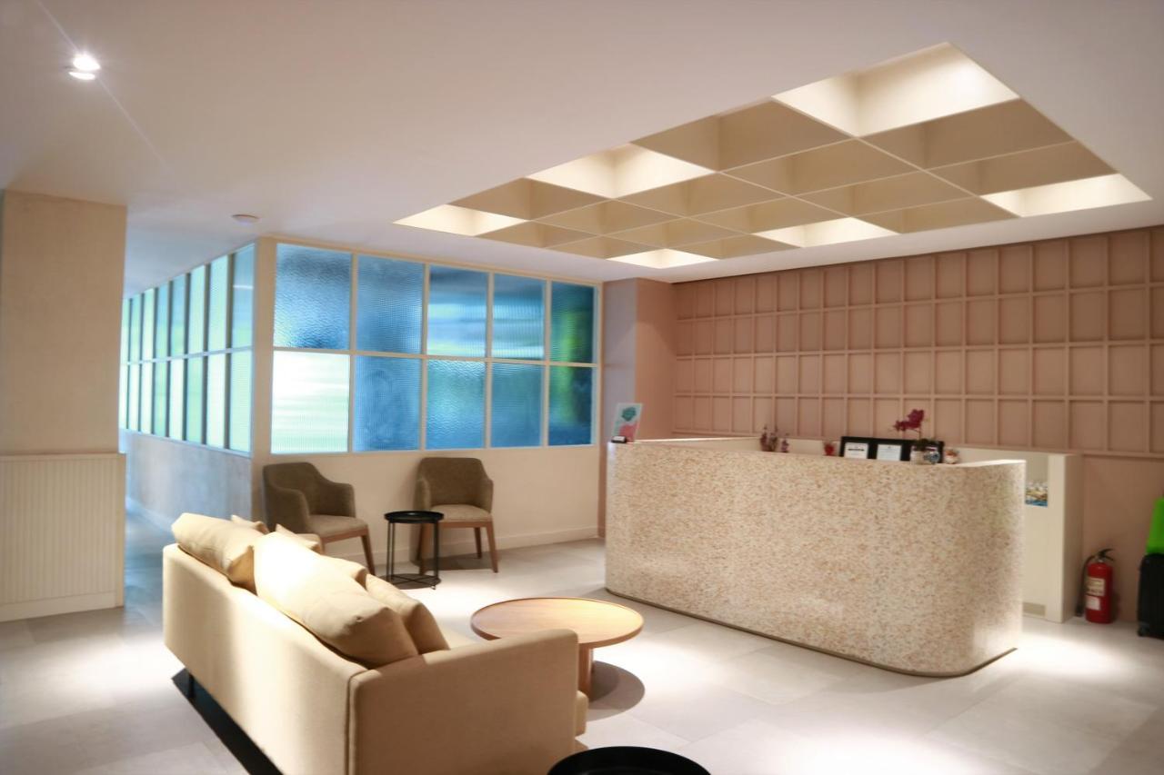 Liberta Hub Blok M Hotel 3*