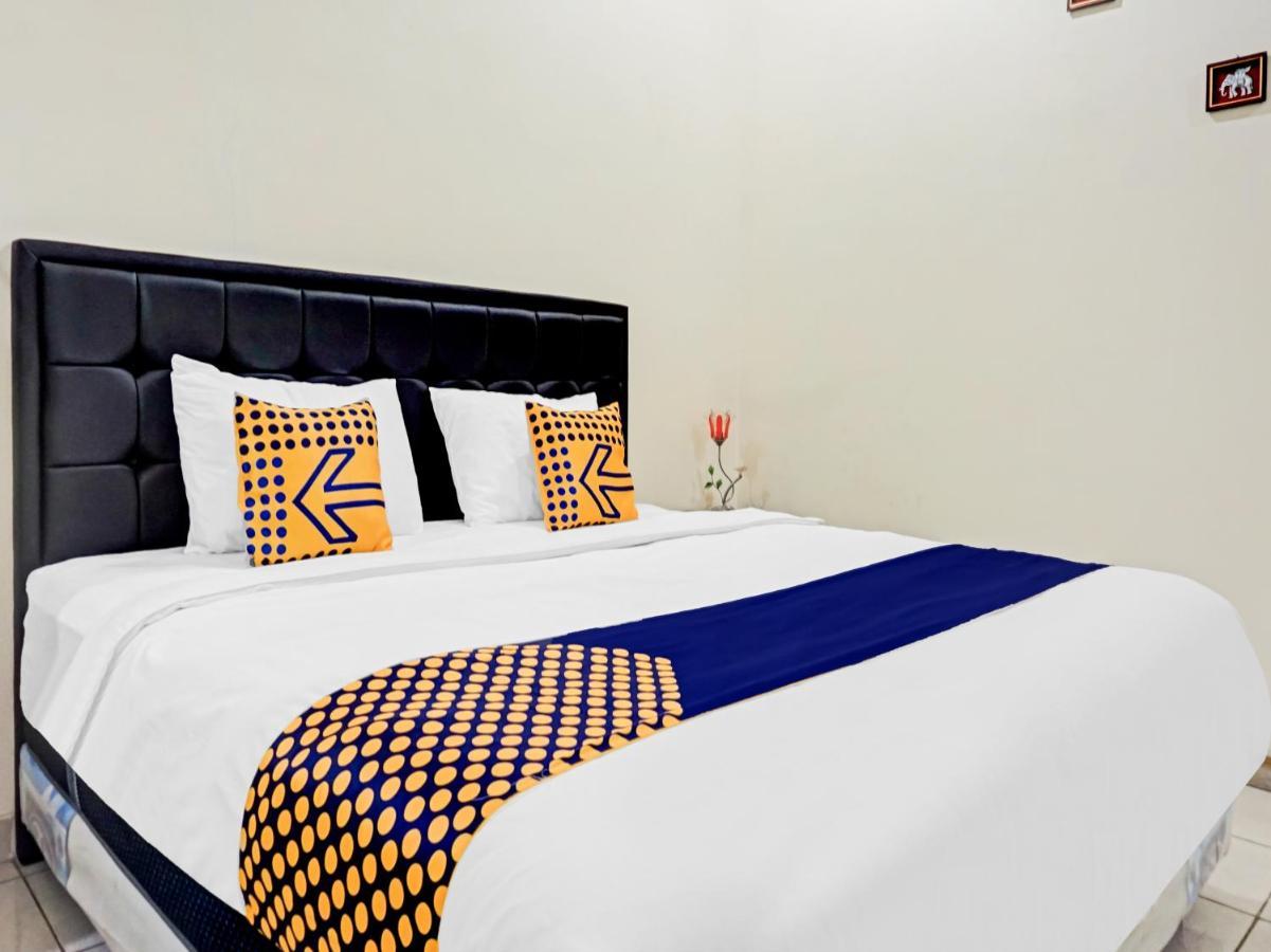 Hotel Spot On 90295 Simprug 2*