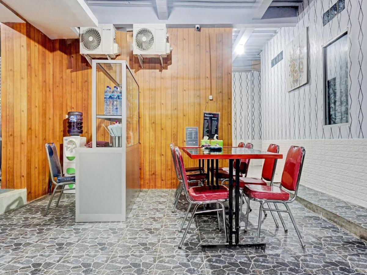 Hotel Oyo 90469 Benhil Karet Tengsin
