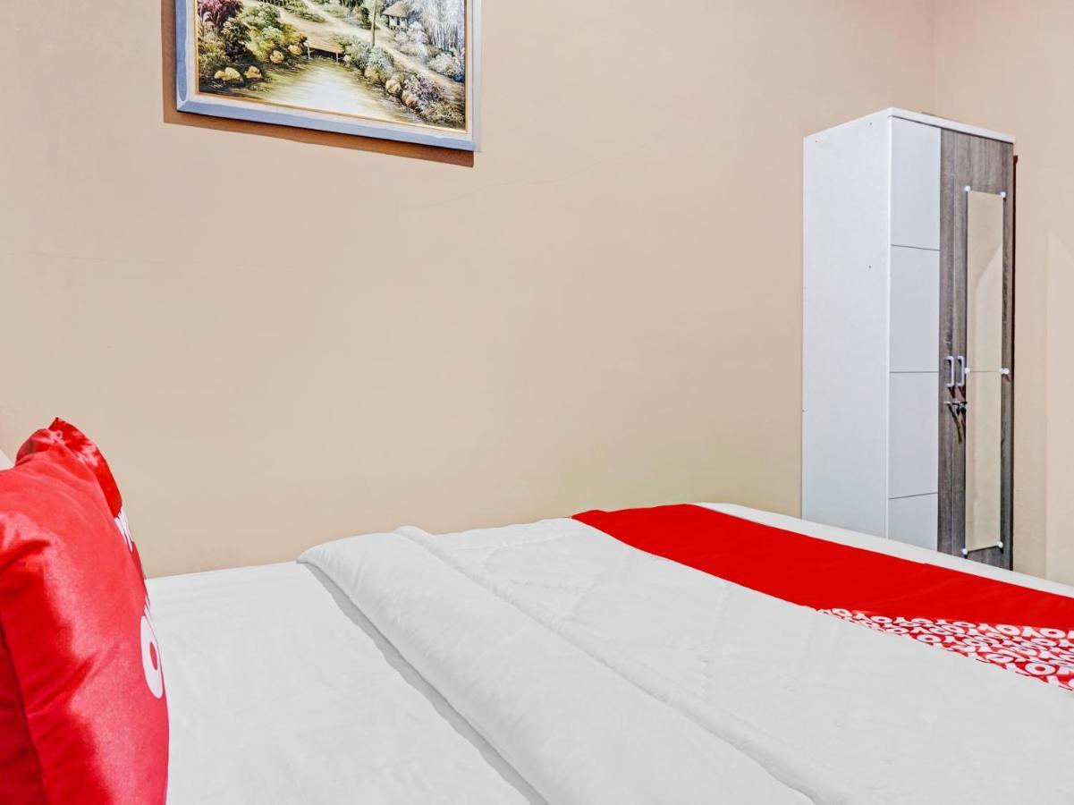Oyo 90469 Benhil Karet Tengsin Hotel