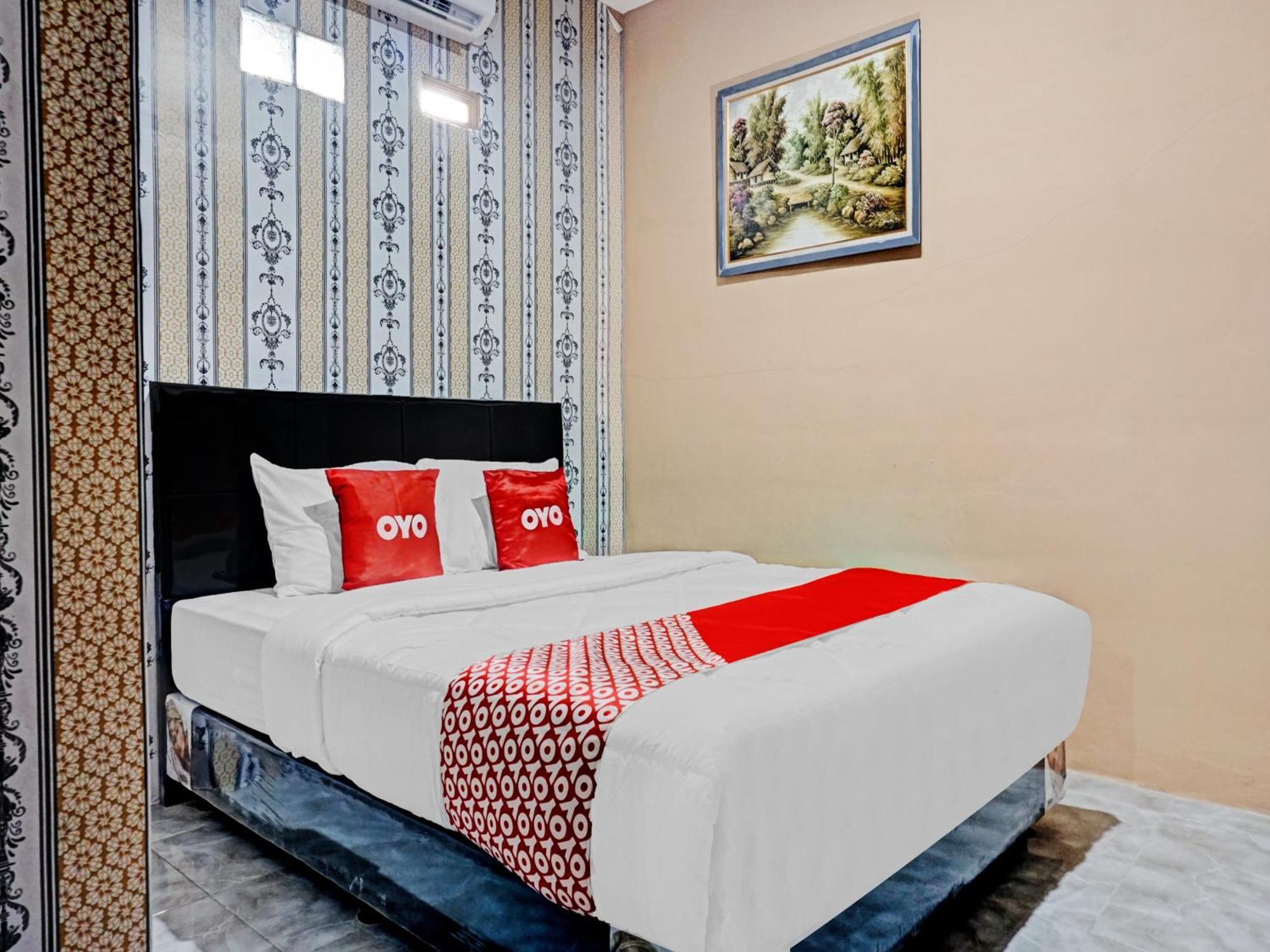 Hotel Oyo 90469 Benhil Karet Tengsin 2*