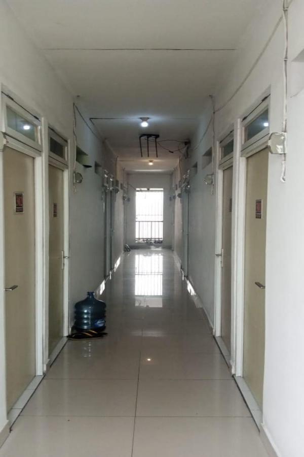 Hotel Spot On 90538 Dewi Syariah