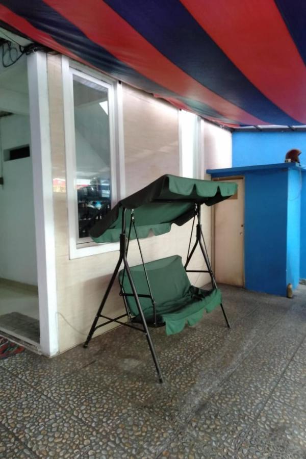 Spot On 90538 Dewi Syariah Hotel
