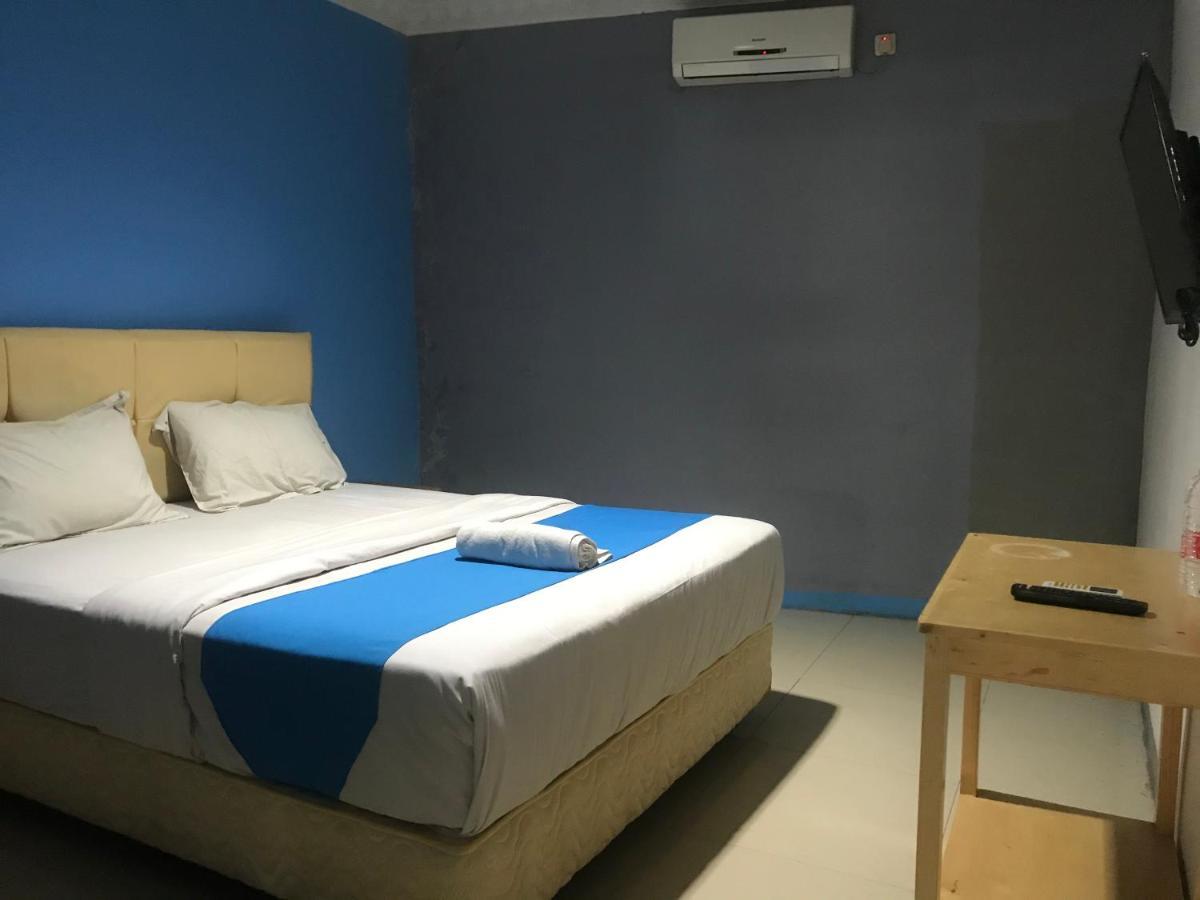 Super Oyo 90436 Dewi Fortuna Jakarta