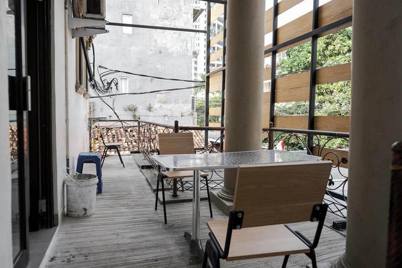 Reddoorz Near Taman Anggrek Mall Hotel Jakarta
