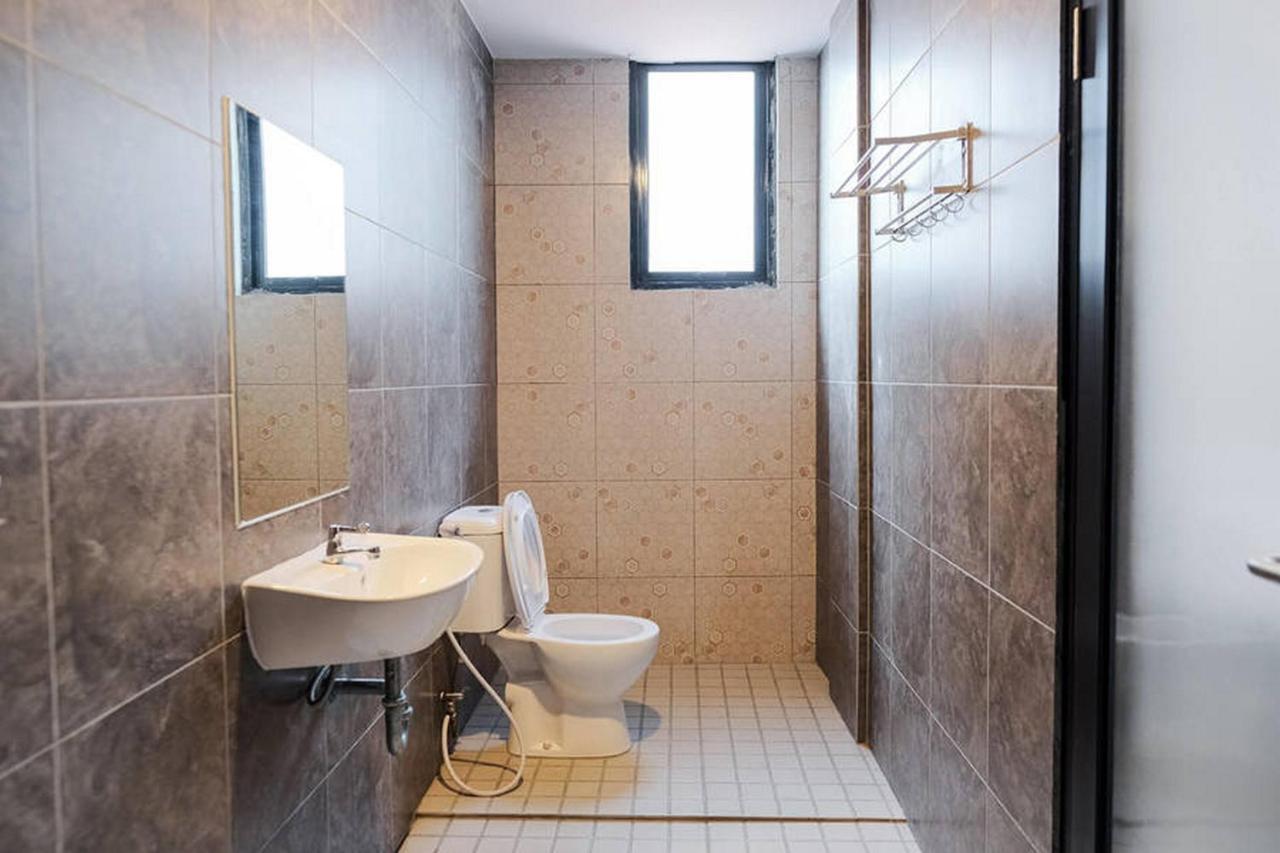 Hotel Reddoorz Near Taman Anggrek Mall Jakarta