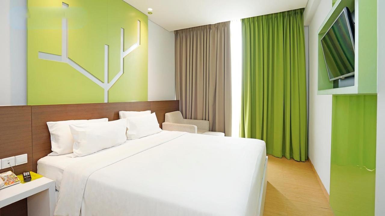 Hotel Maxonehotels.com At Pemuda 3*