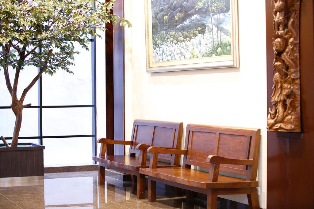 Amaris Pasar Baru Hotel
