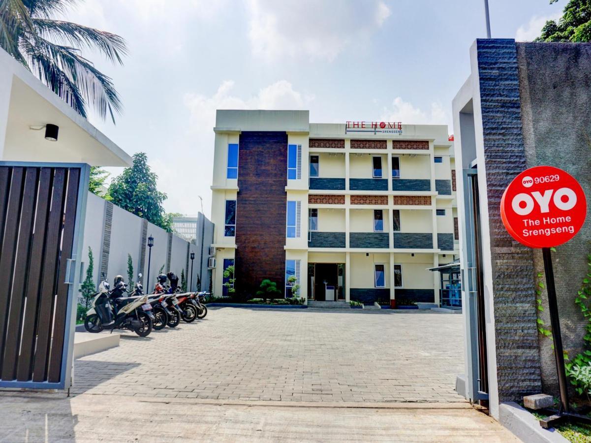 Oyo 90629 The Srengseng Hotel 2*