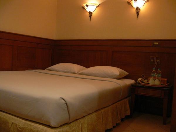 Park Nesia Royal Regal Hotel