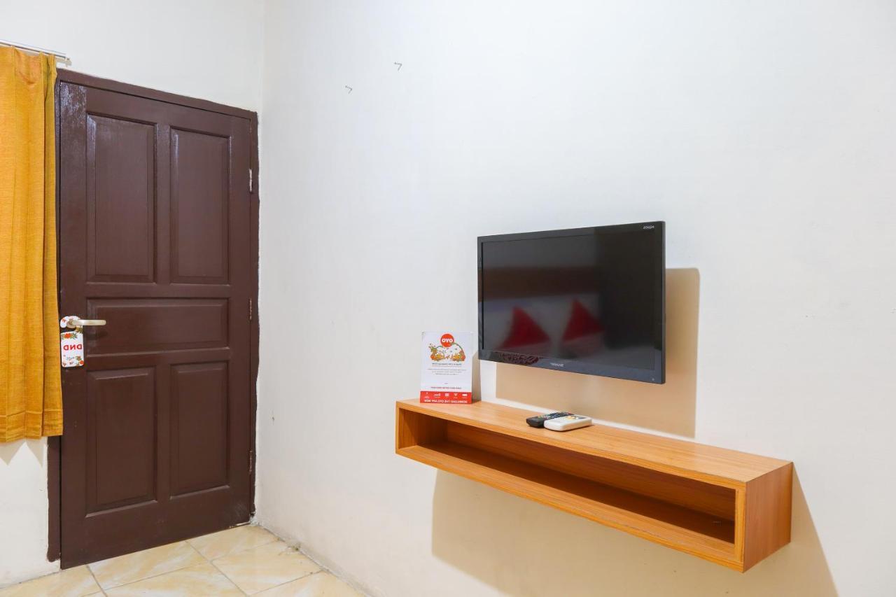 Khách sạn Oyo 2547 Assirot Jakarta