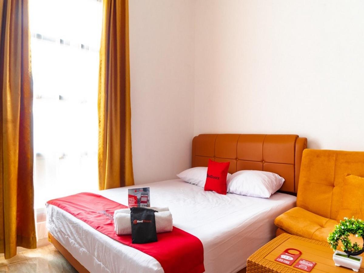Reddoorz Near Cipinang Indah Mall 2* Jakarta