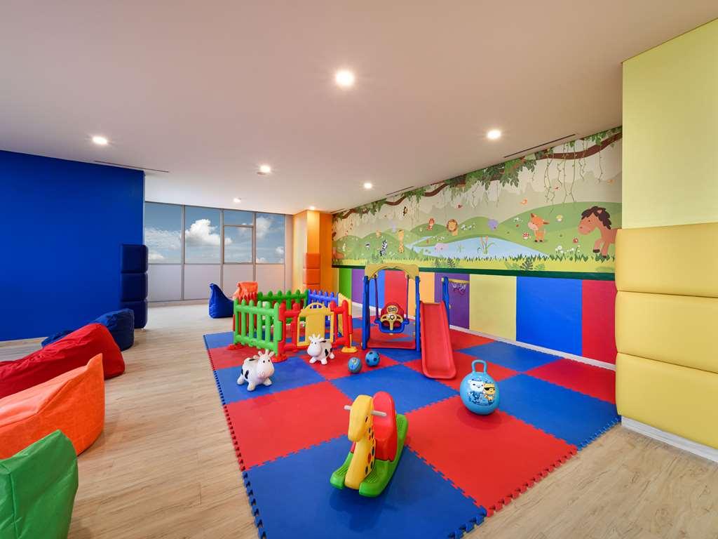 Oakwood Pantai Indah Kapuk 4*