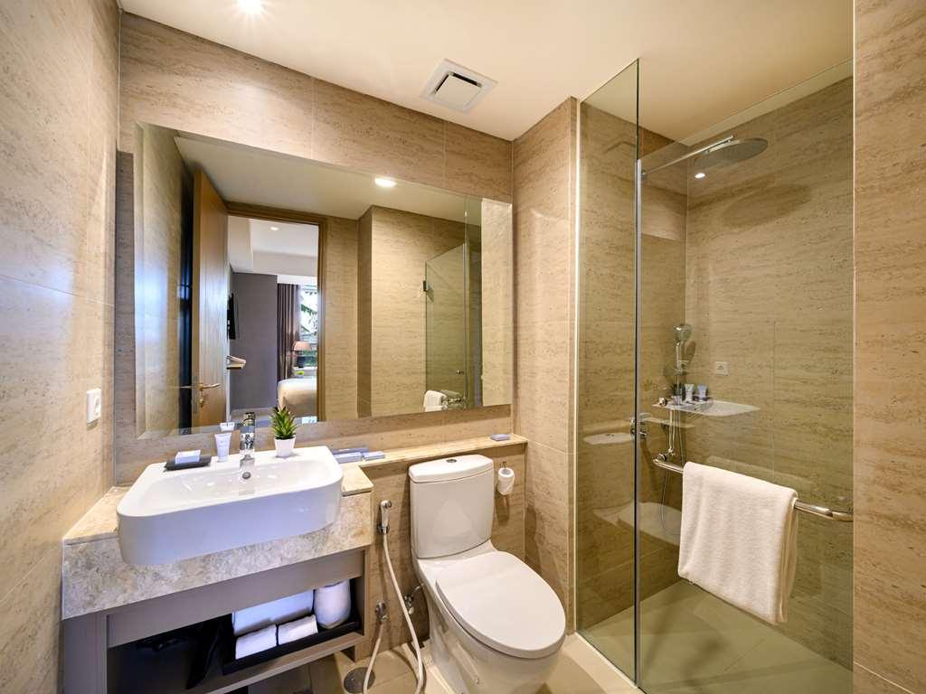 Oakwood Pantai Indah Kapuk Hotel 4*