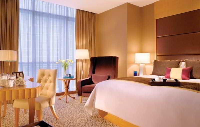 Oakwood Premier Cozmo 5* Jakarta