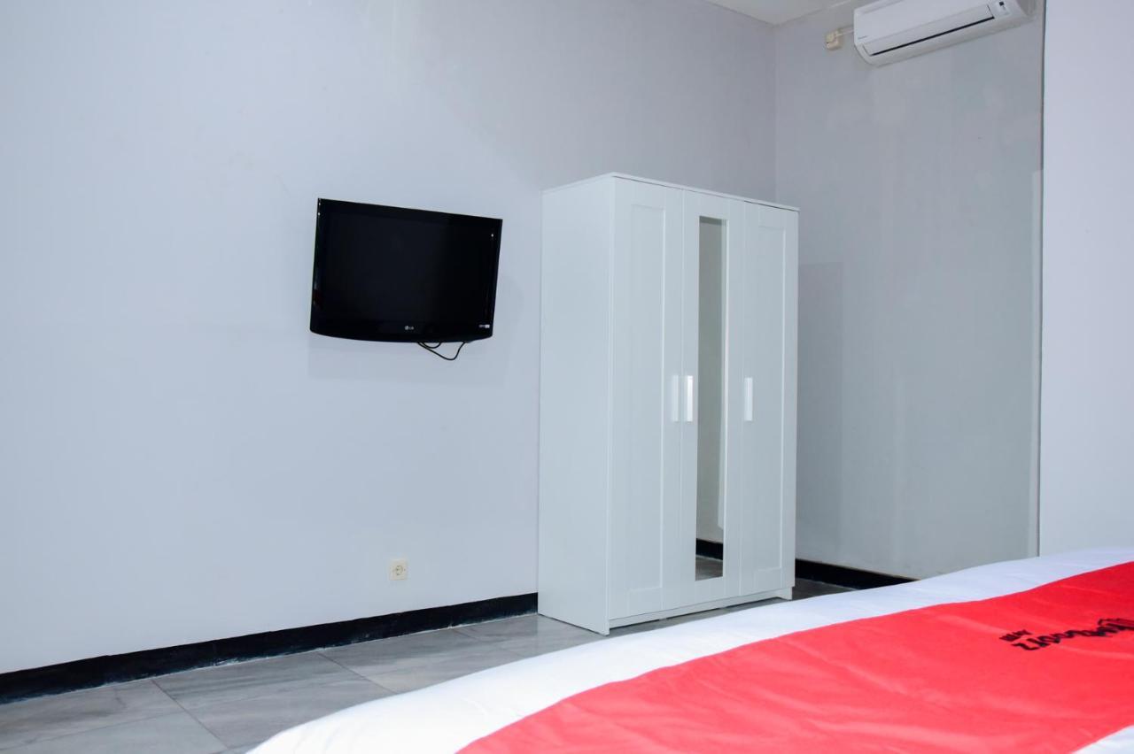 Reddoorz Near Mall Kelapa Gading Guest house