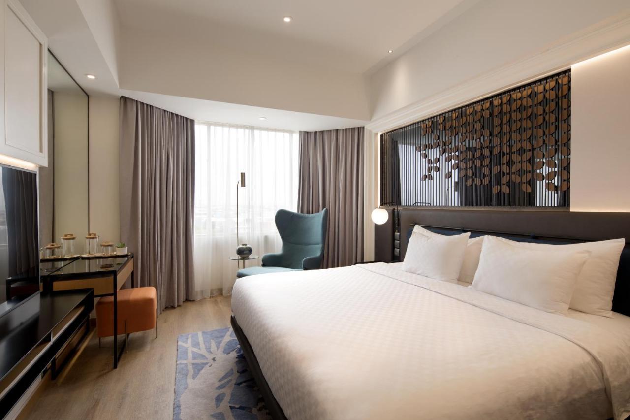 Hotel Mercure Batavia 4*