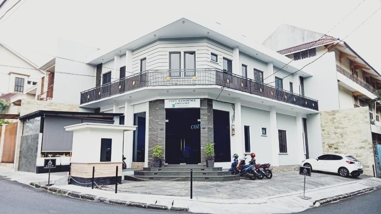 Hotel Cozy Tomang Jakarta