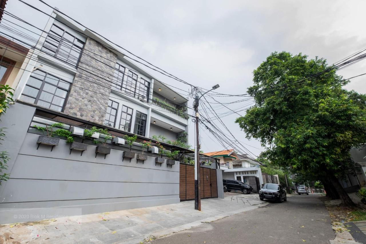 Blok M Guest house Jakarta