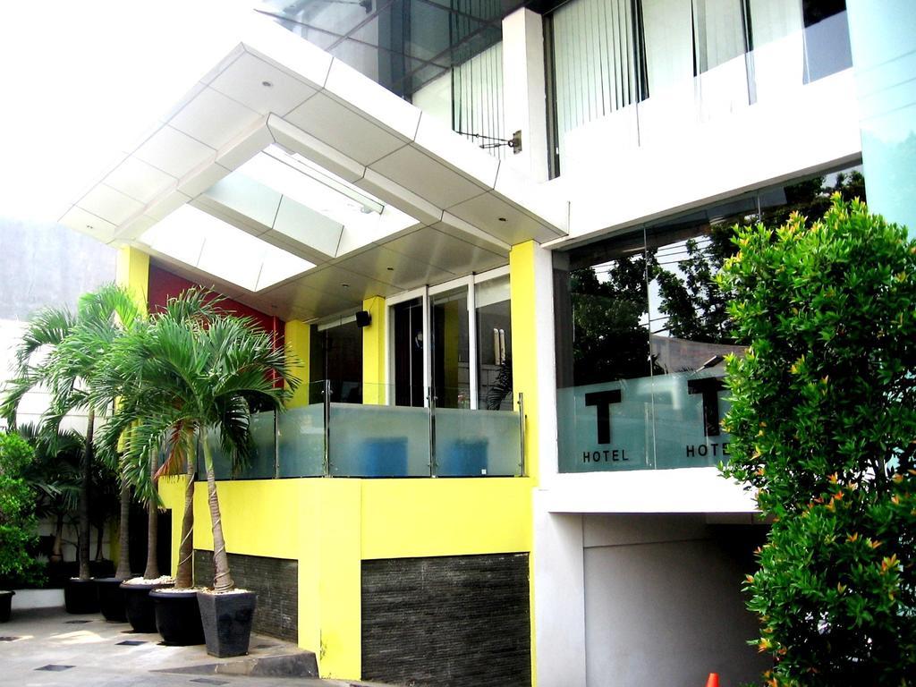 T Hotel 3*