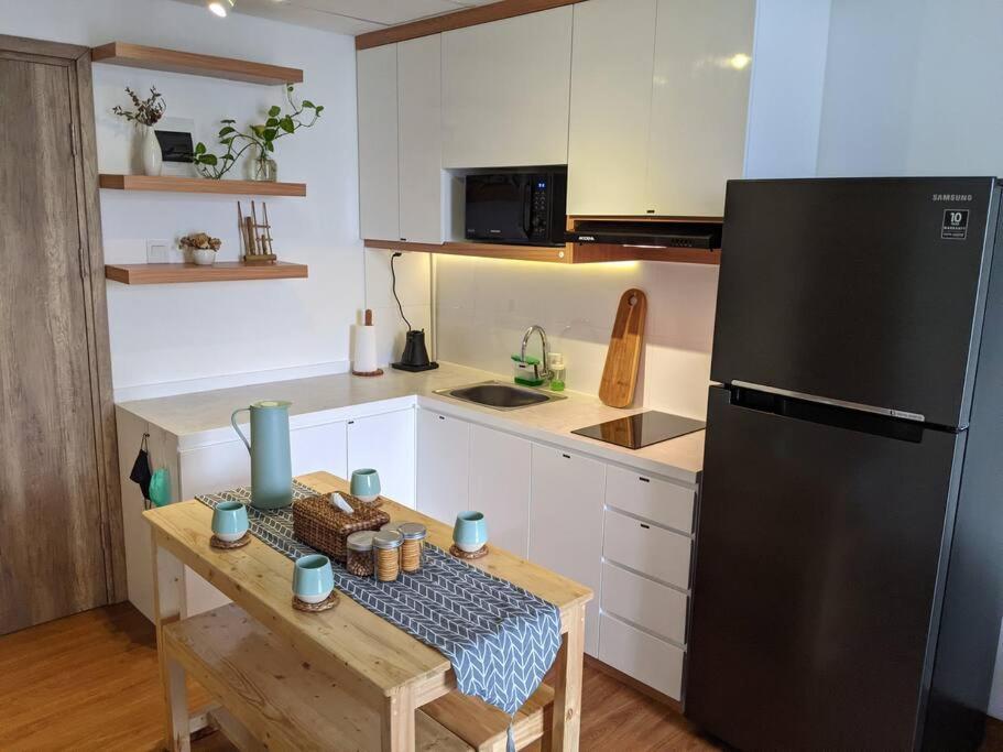 Apartment Pejaten Park 1 Bedroom Sage Smart Tv, Netflix, Prime, Youtube *