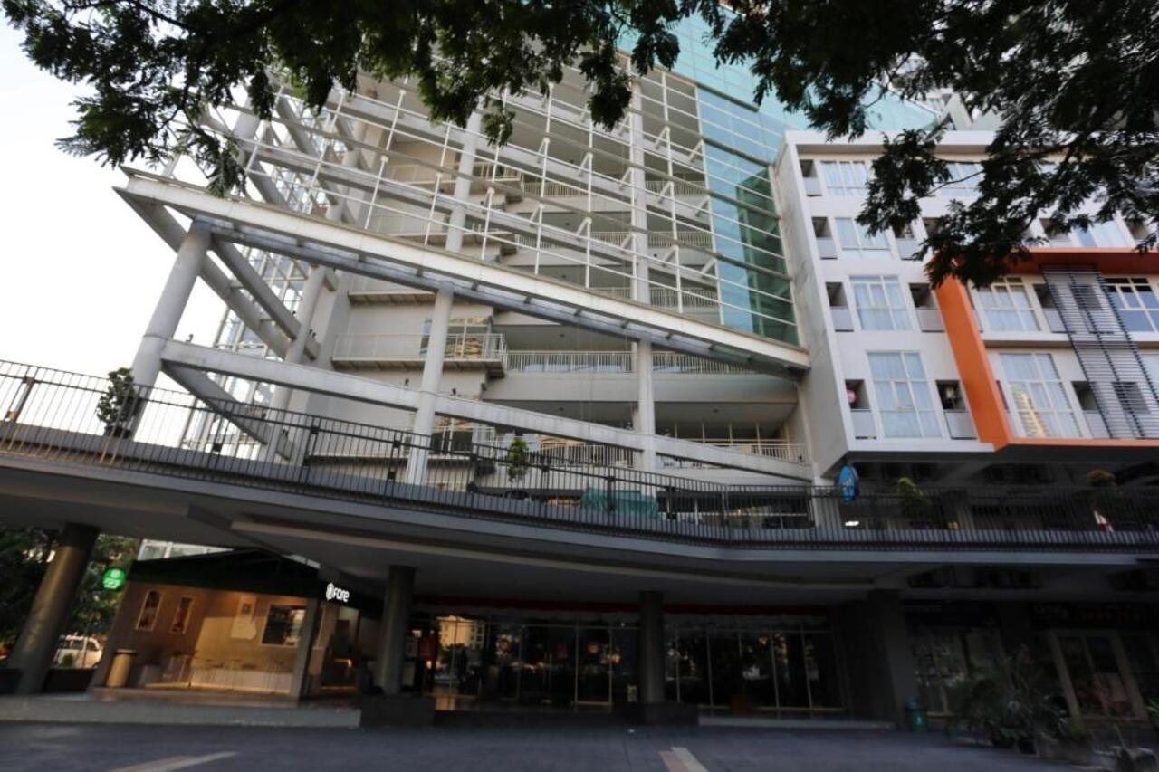 Capital O 1748 Thamrin Condotel 3*