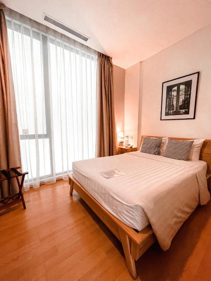 White Tree Hotel 3*