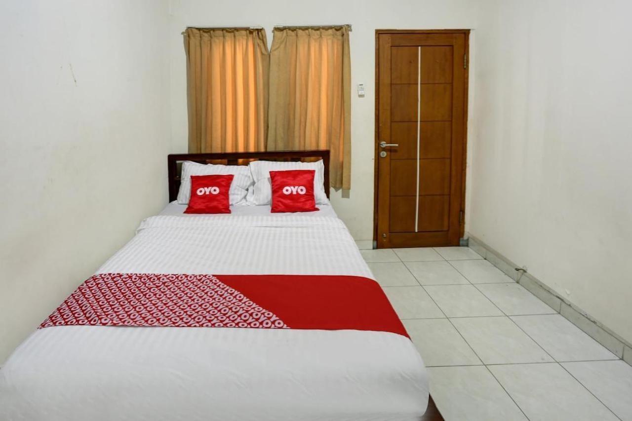 Hotel Oyo 90068 Exclusive Barkah Syariah Jakarta