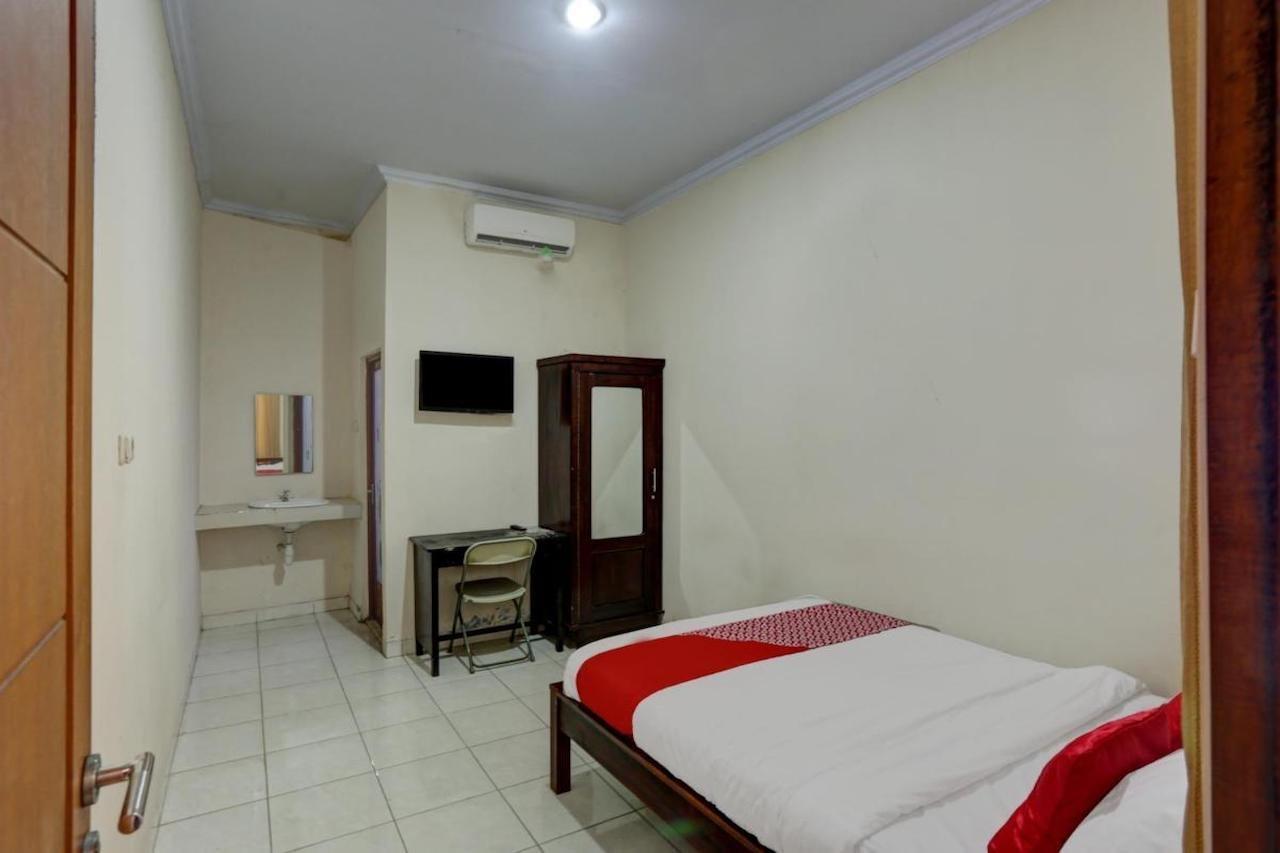 Hotel Oyo 90068 Exclusive Barkah Syariah 2*